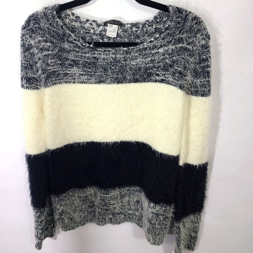 Venus Women's Size XS White and Black Striped Pullover Fuzzy Sweater